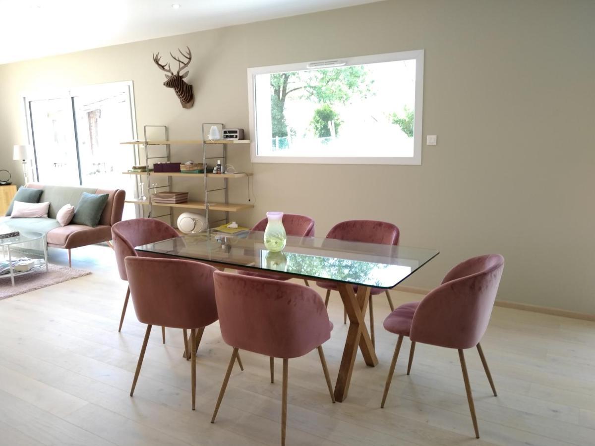 La Villa D A Cote Marigny, Lac De Chalain Mont-Sur-Monnet Екстериор снимка