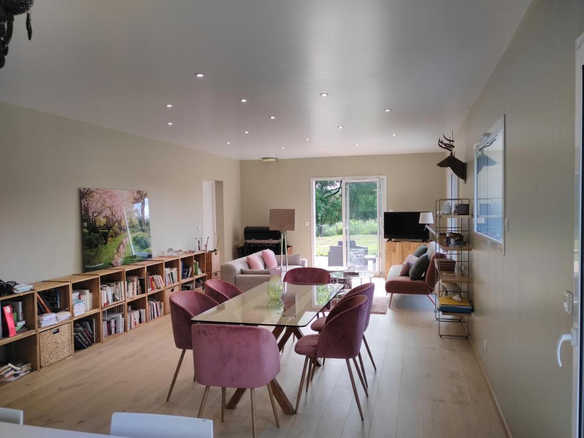 La Villa D A Cote Marigny, Lac De Chalain Mont-Sur-Monnet Екстериор снимка